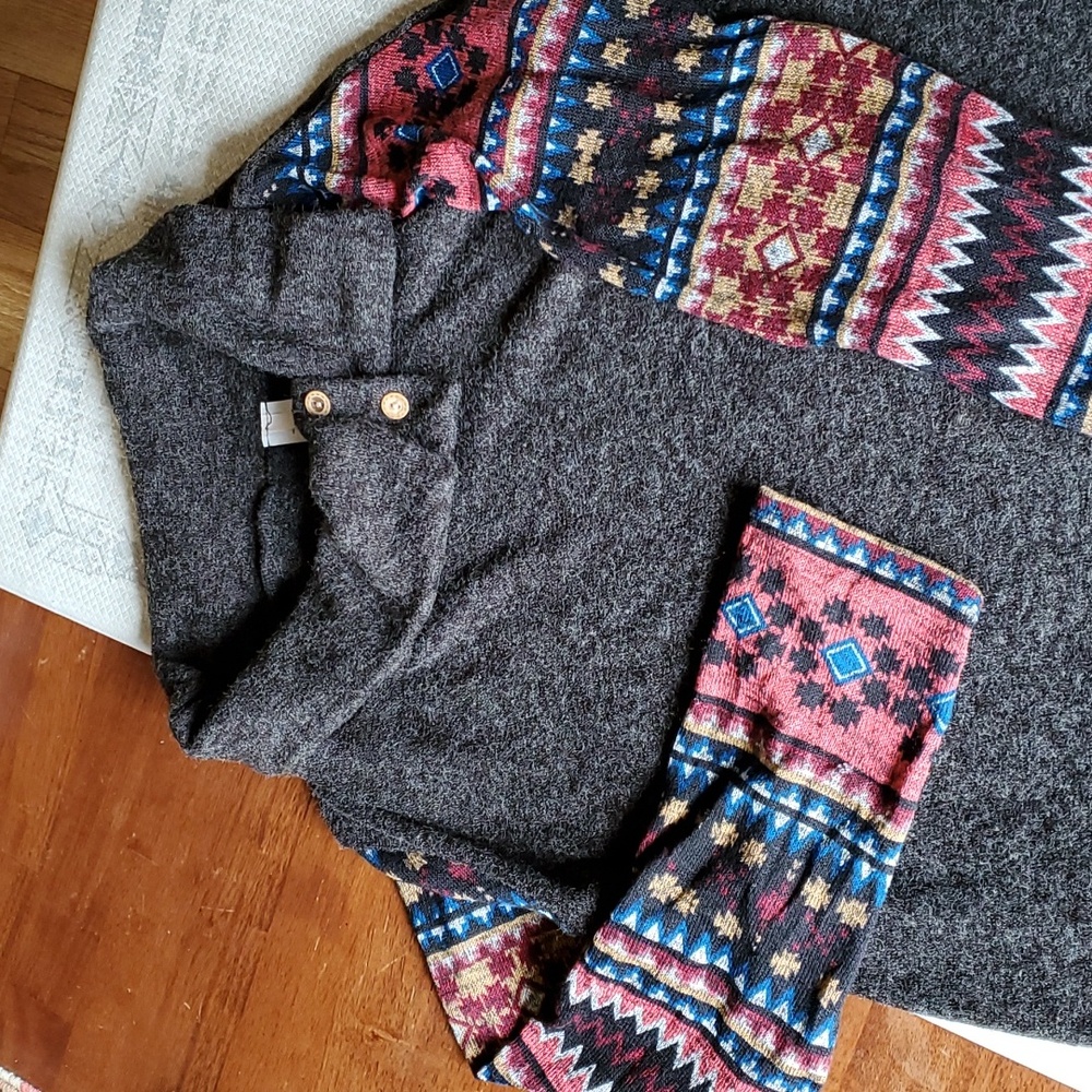Womens' Lilypad Pullover Sweater Southwestern/Aztec Design Accents